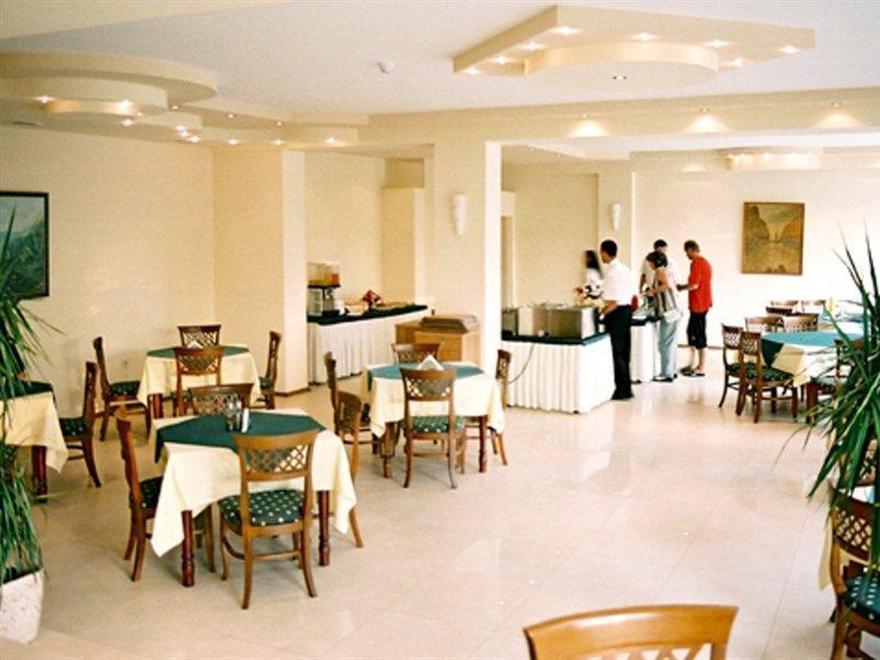 Aktinia 3*
