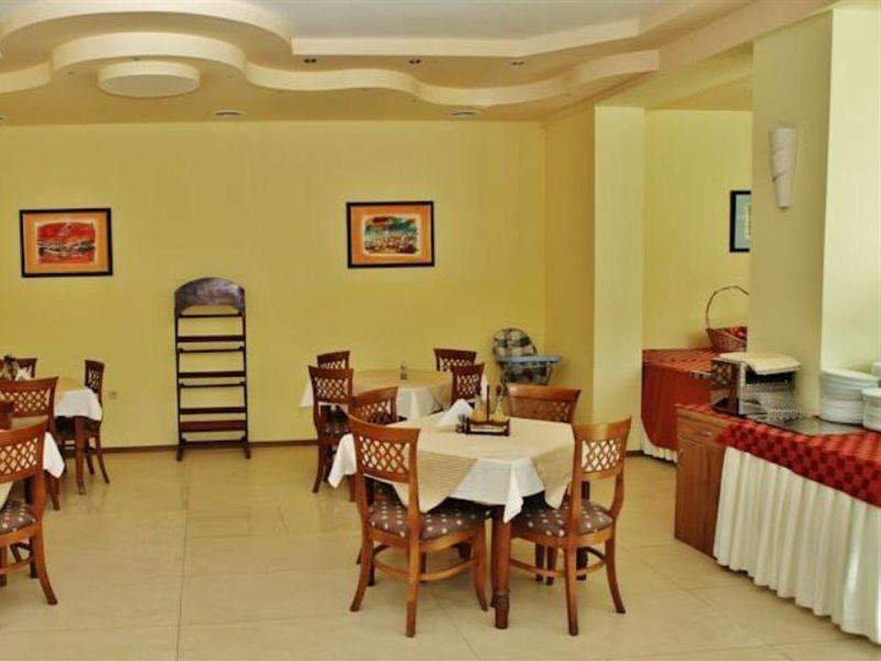 Aktinia 3*